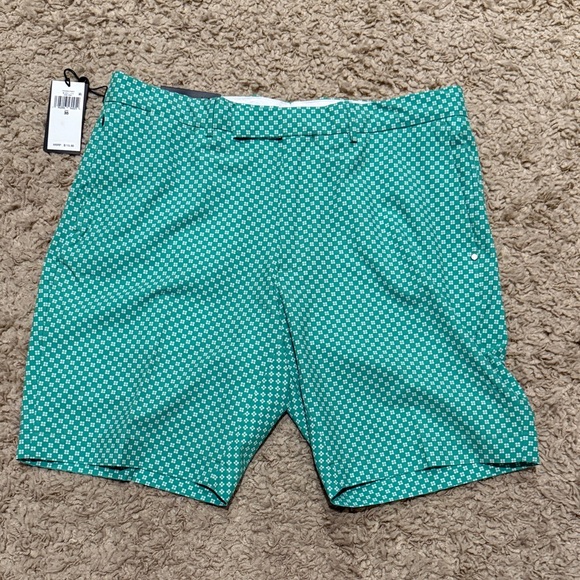 NWT RLX Ralph Lauren Men's Green Patterned Golf Shorts 35 Waist - Picture 1 of 13